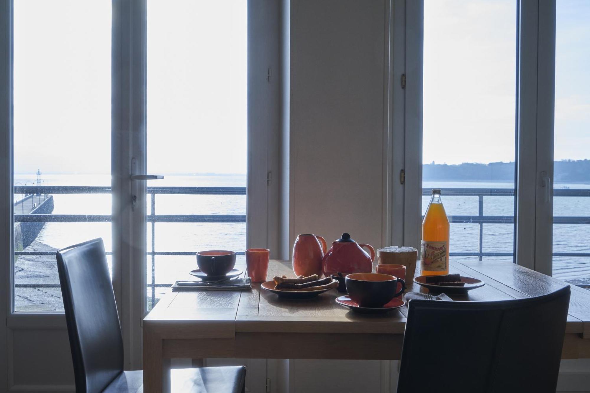 Chambres Breizh Cafe Cancale Bagian luar foto