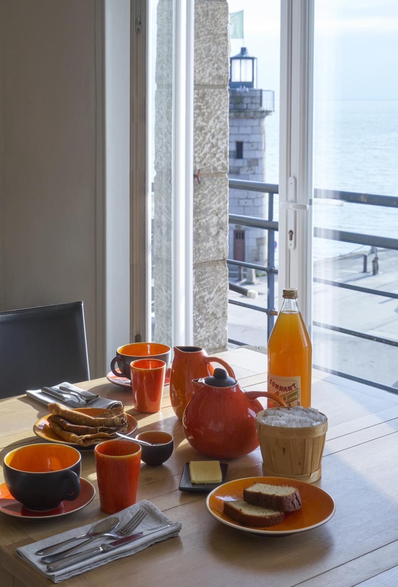 Chambres Breizh Cafe Cancale Bagian luar foto