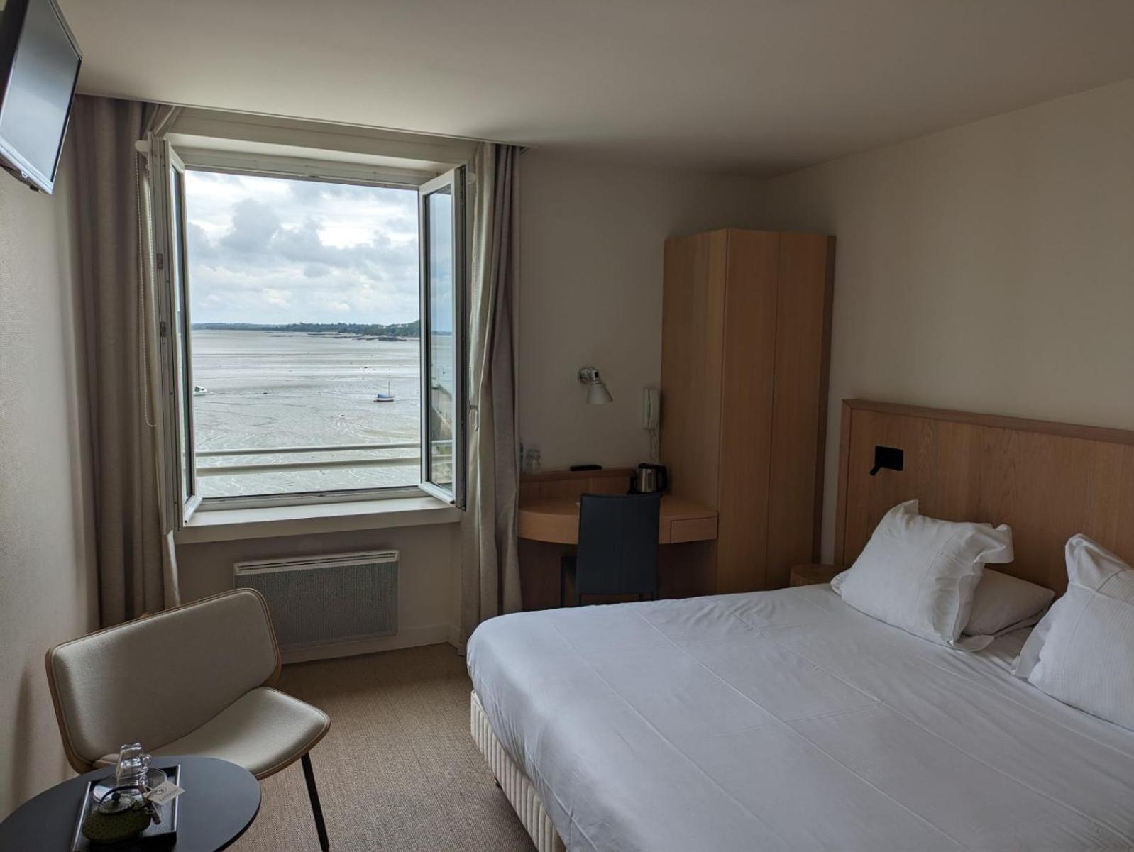 Chambres Breizh Cafe Cancale Bagian luar foto